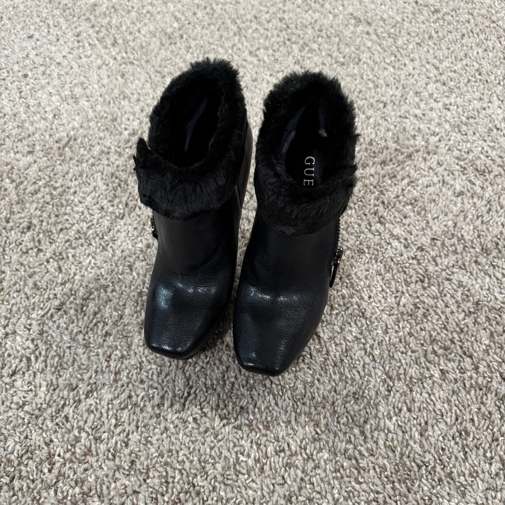 Guess leather black fur trim ankle booties